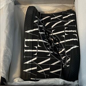 Men’s Valentino high top sneakers